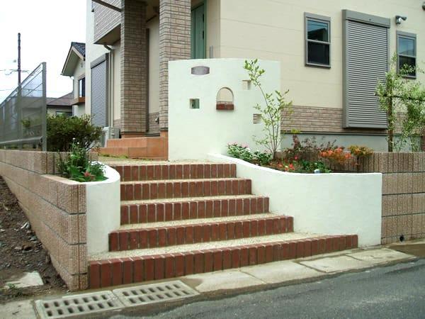 長崎市H様邸　 ﾚﾝｶﾞ縁の階段